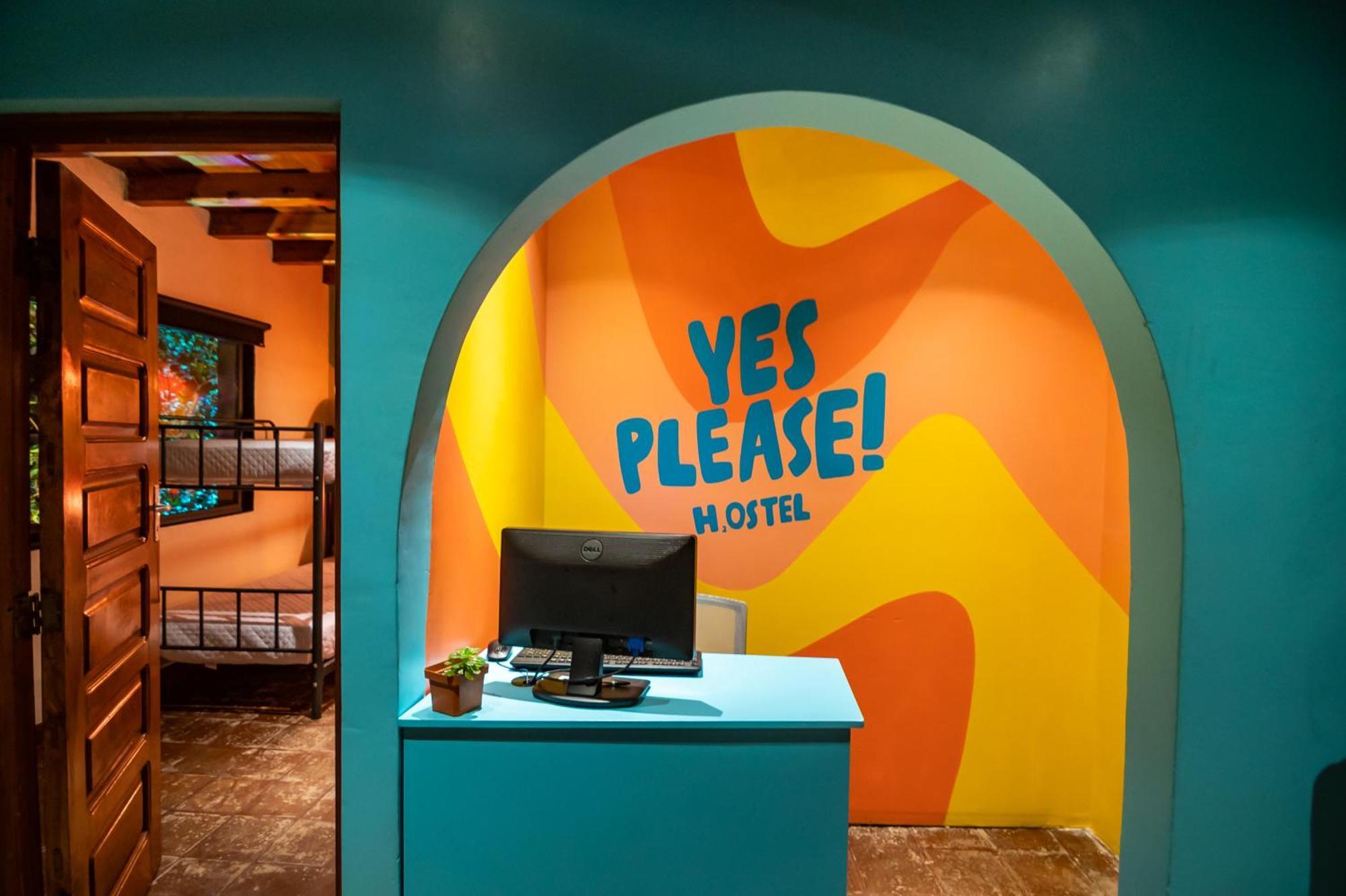 Yes Please! Hostel Antigua Esterno foto