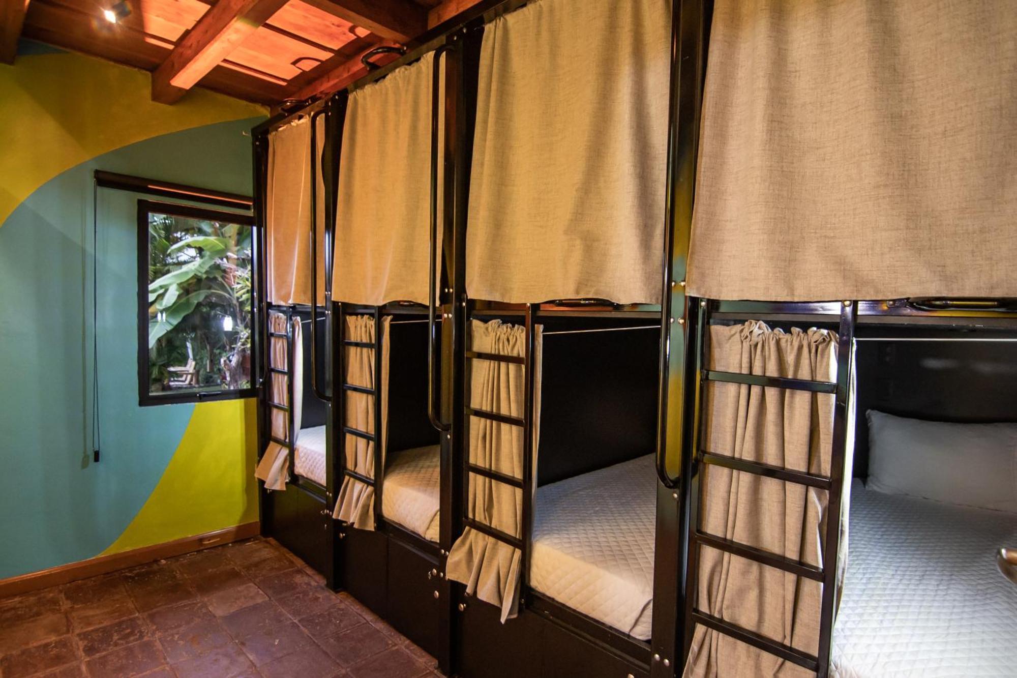 Yes Please! Hostel Antigua Esterno foto